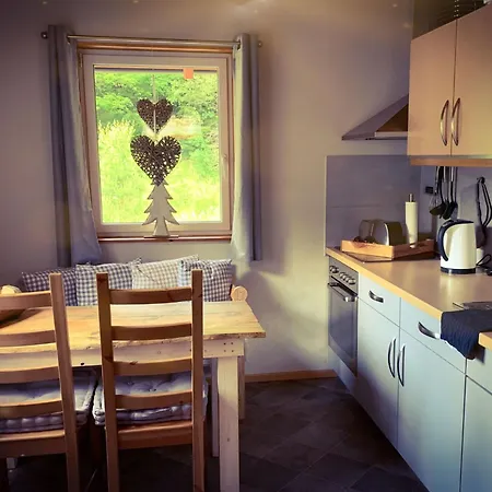 In Mit Terrasse By Interhome בית נופש